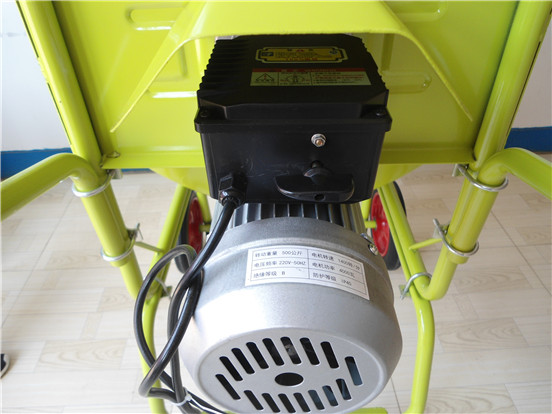 小型混凝土攪拌機(jī)電機(jī)特寫
